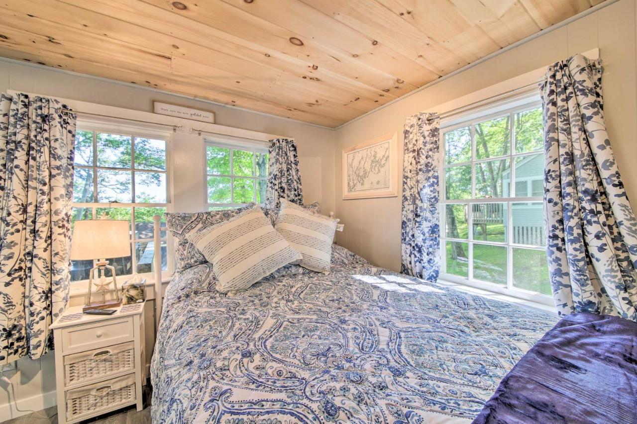 Lush Edgecomb Studio Cottage With Fire Table! Экстерьер фото